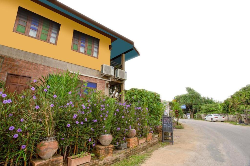 Oyo 1155 Bikers House And Enduro Tours Chiang Mai Hotell Eksteriør bilde