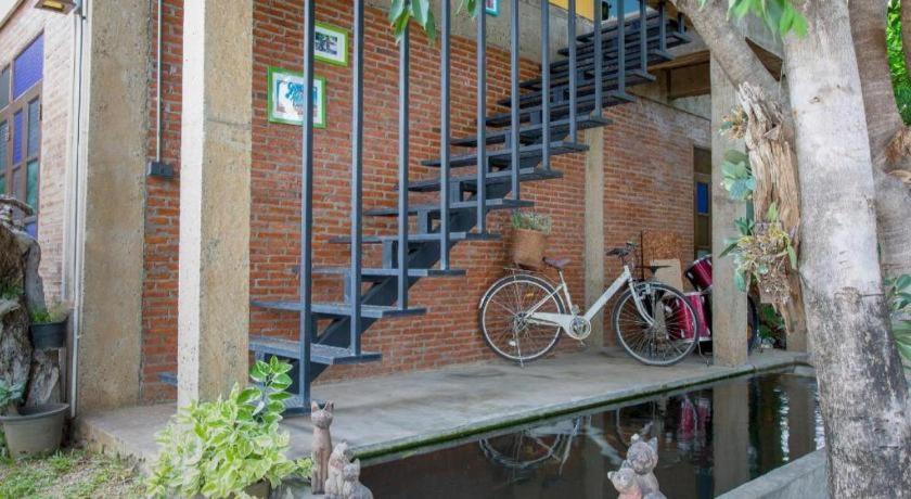 Oyo 1155 Bikers House And Enduro Tours Chiang Mai Hotell Eksteriør bilde