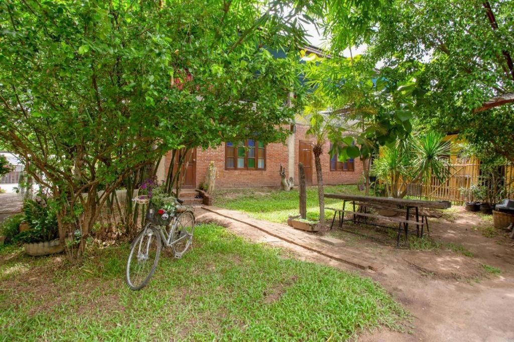 Oyo 1155 Bikers House And Enduro Tours Chiang Mai Hotell Eksteriør bilde